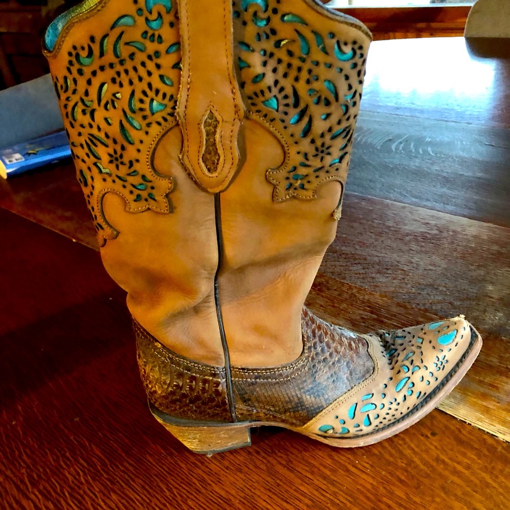 Women’s Corral Cowgirl Boots